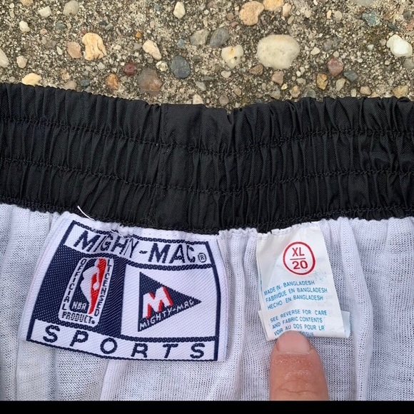 Vintage Chicago Bulls joggers - Picture 4 of 4